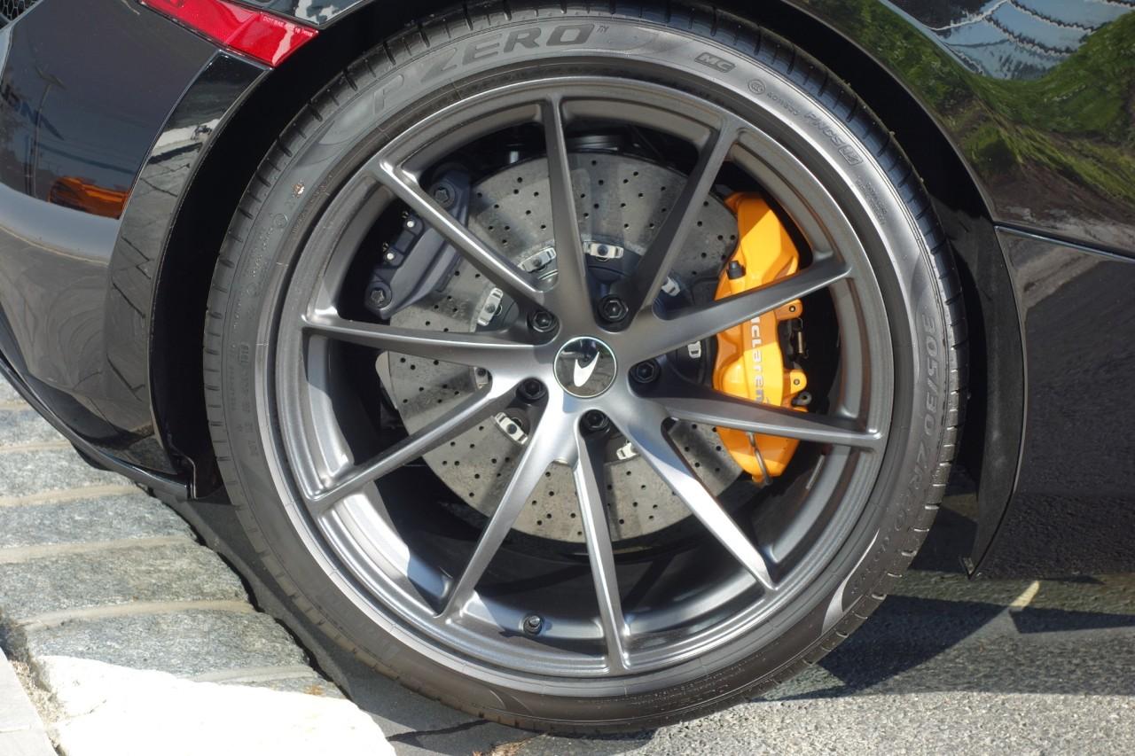 New 2020 McLaren 720S Performance Spider for sale $383,500 at McLaren North Jersey in Ramsey NJ 07446 8