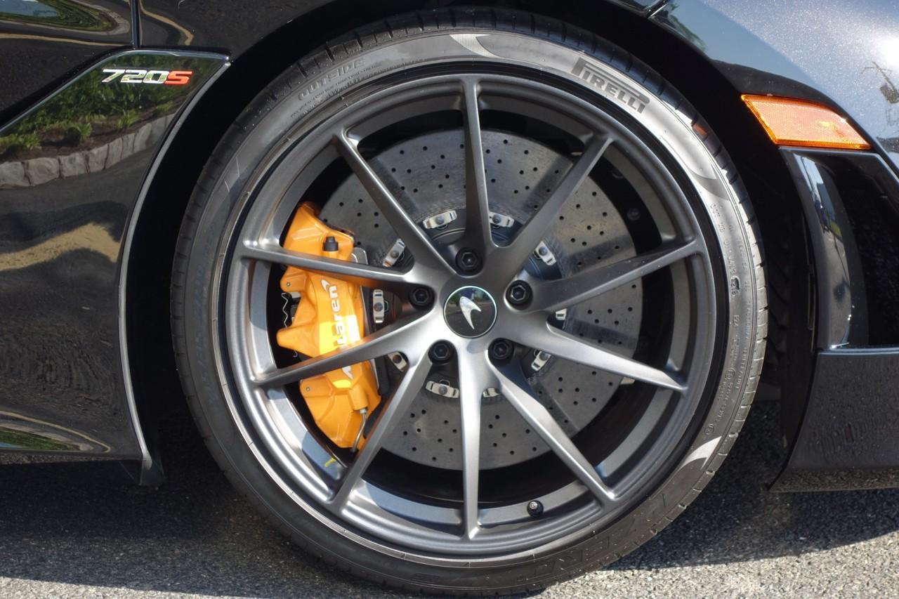 New 2020 McLaren 720S Performance Spider for sale $383,500 at McLaren North Jersey in Ramsey NJ 07446 9