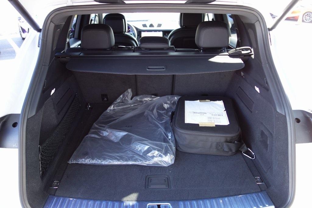 Used 2019 Porsche Cayenne S Hybrid for sale Sold at McLaren North Jersey in Ramsey NJ 07446 9