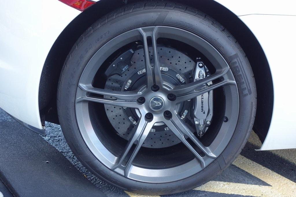 Used 2015 McLaren 650S for sale Sold at McLaren North Jersey in Ramsey NJ 07446 8