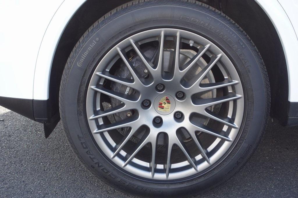 Used 2017 Porsche Cayenne Platinum Edition for sale $47,000 at McLaren North Jersey in Ramsey NJ 07446 5