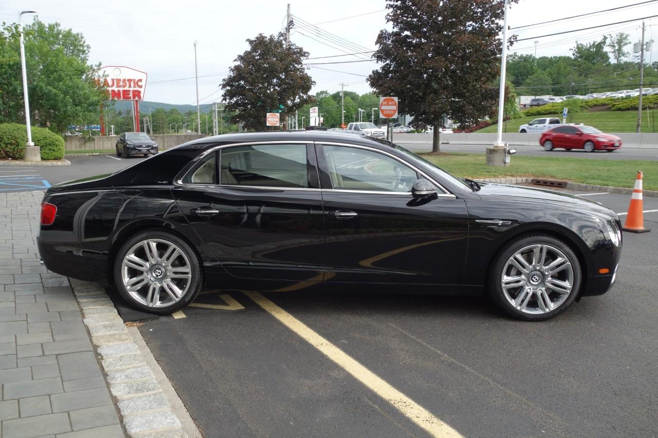 Used 2018 Bentley Flying Spur W12 for sale $145,000 at McLaren North Jersey in Ramsey NJ 07446 4