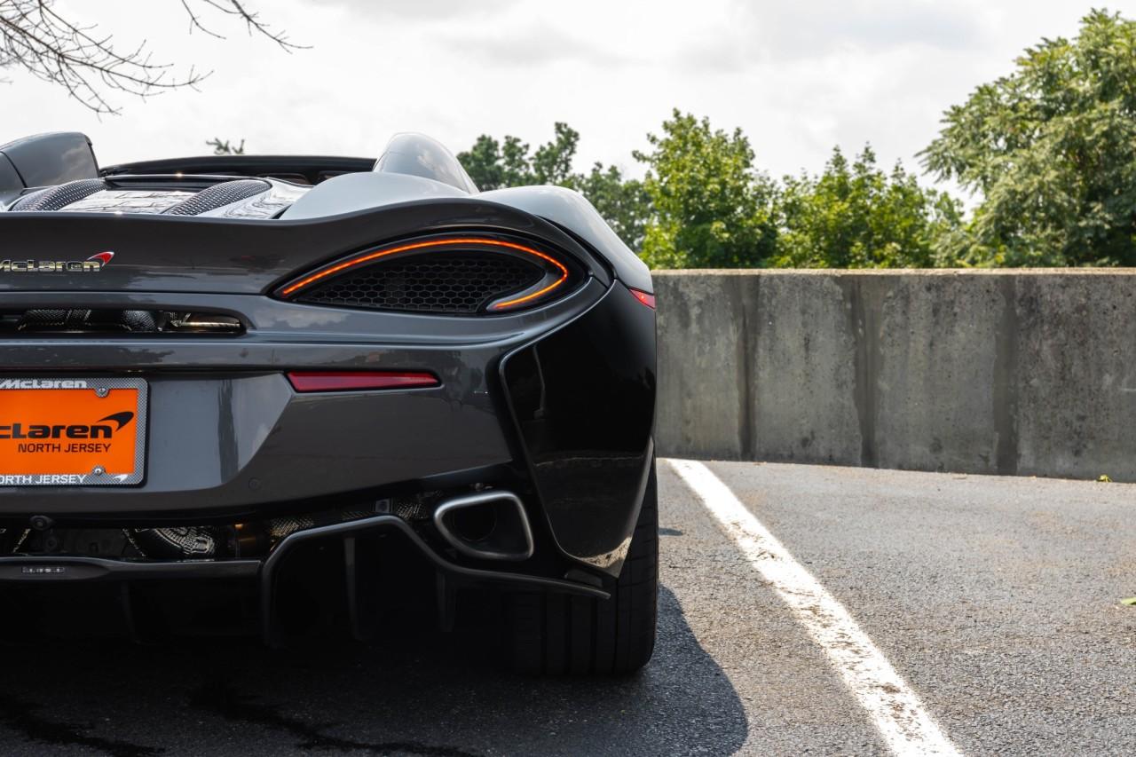 Used 2018 McLaren 570S Spider for sale Sold at McLaren North Jersey in Ramsey NJ 07446 8