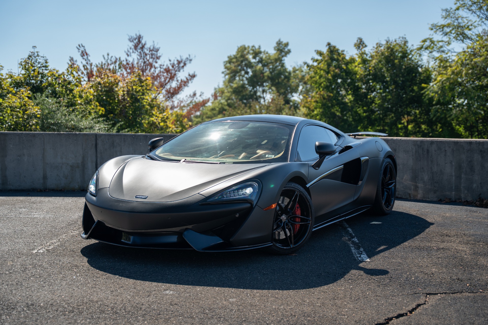2017 McLaren 570GT Base