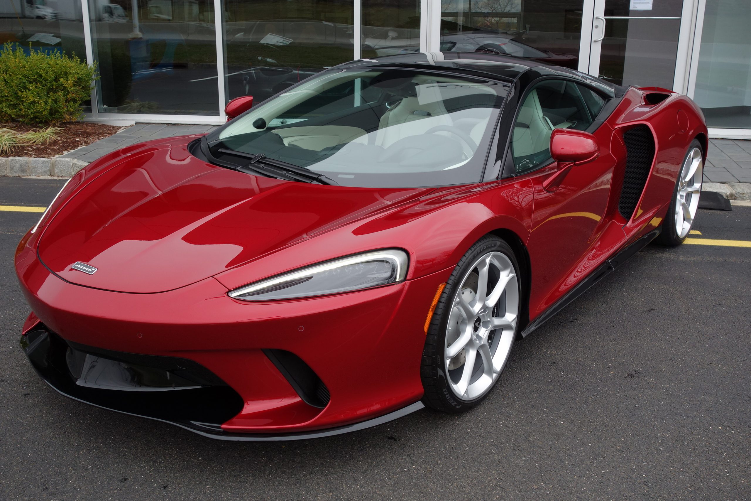 2020 McLaren GT