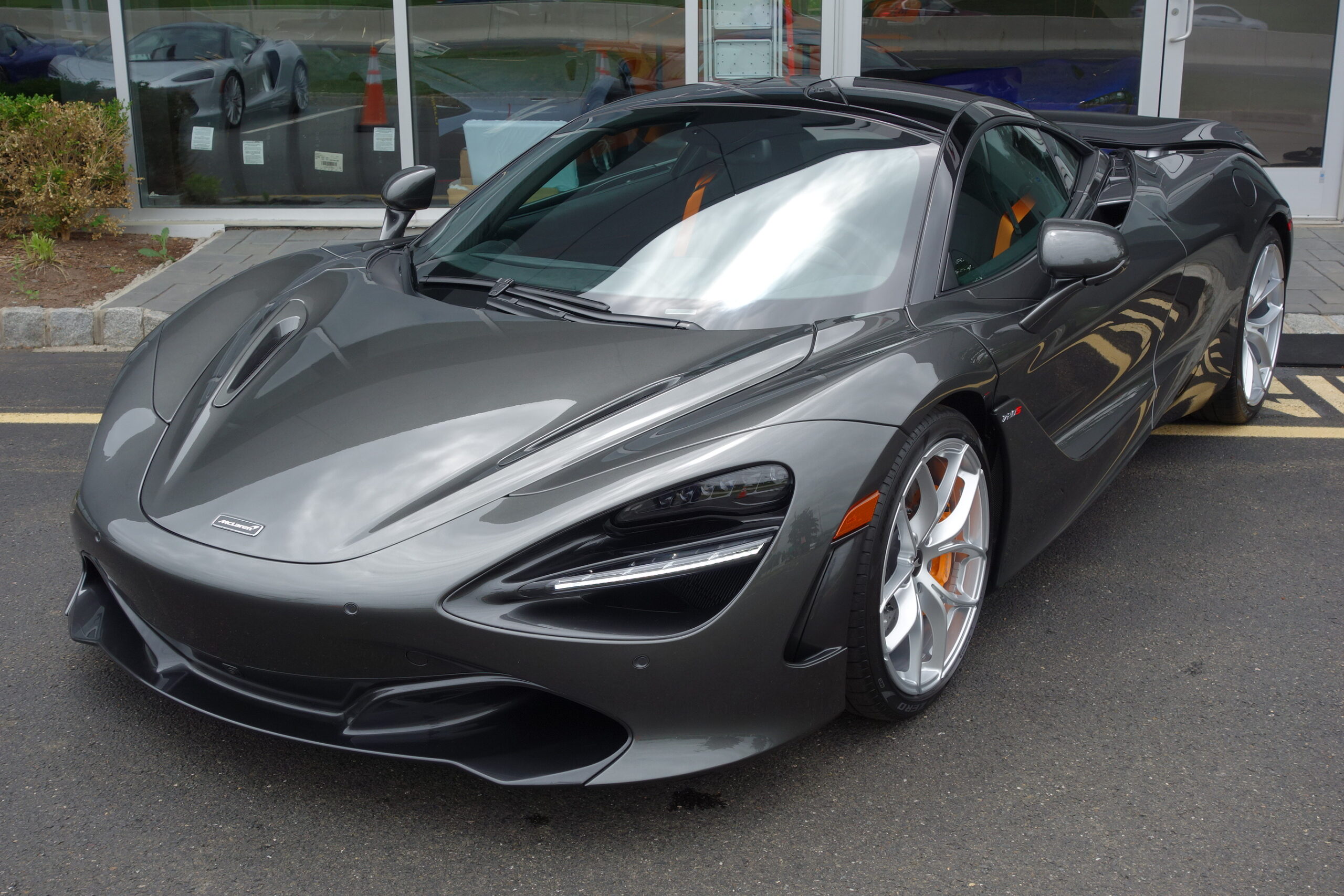 2021 McLaren 720S Coupe